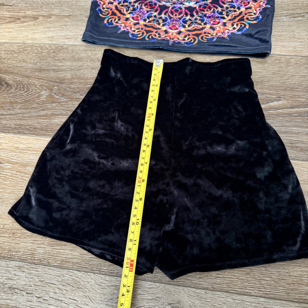 New Black Velvet High Waisted Shorts, S/M